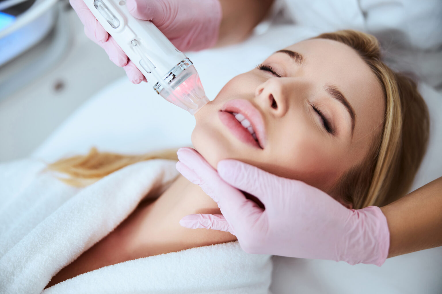 Radio Frequency Microneedling dr LASER